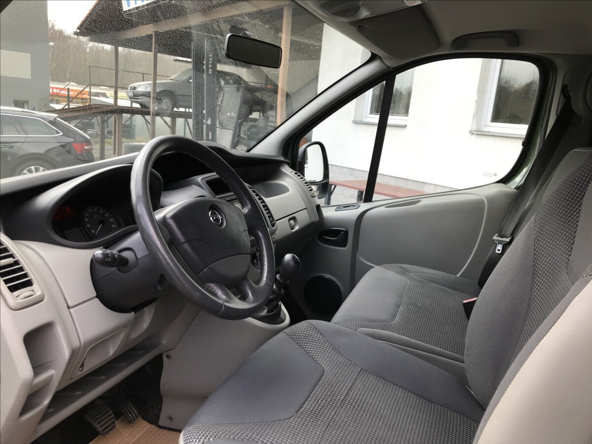 Opel Vivaro Skříň 2,0 l 66 kw