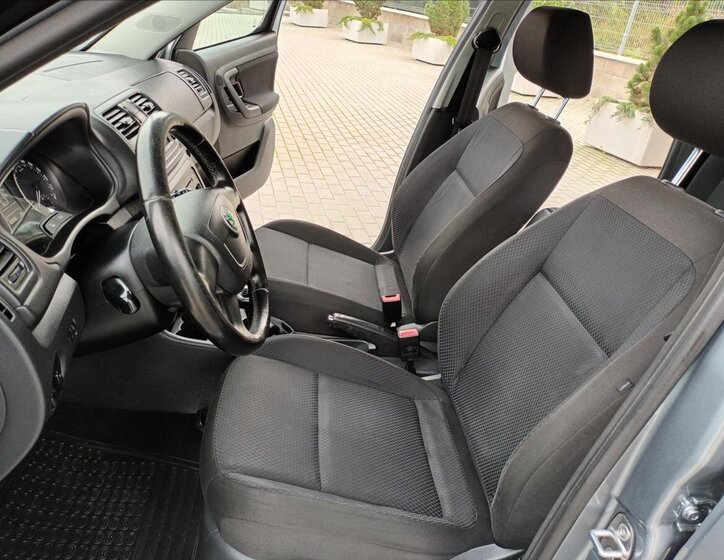 Škoda Roomster Kombi 1,2 l 63 kw