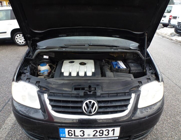 Volkswagen Touran Kombi 2,0 l 100 kw