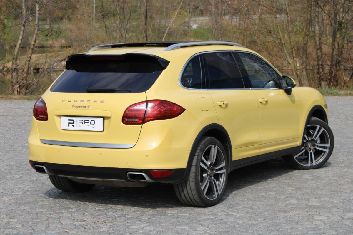 Porsche Cayenne SUV / Terénní 4,8 l 294 kw