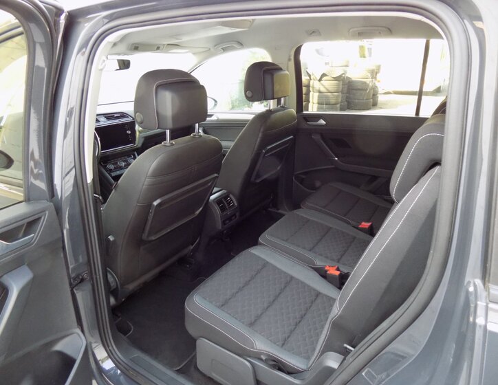 Volkswagen Touran 10