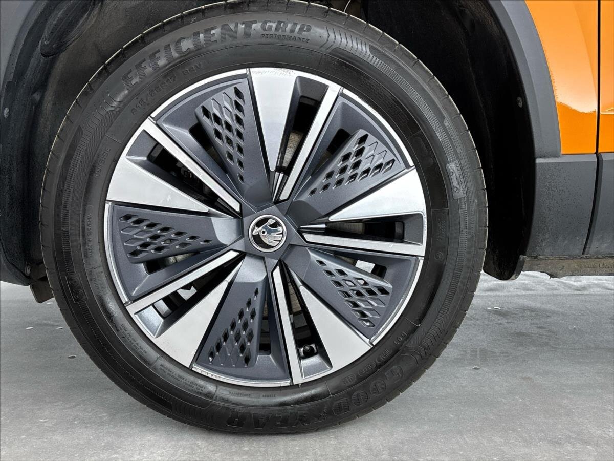 Škoda Karoq SUV / Terénní 1,5 l 110 kw