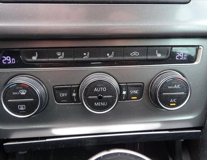 Volkswagen Golf Kombi 1,6 l 81 kw