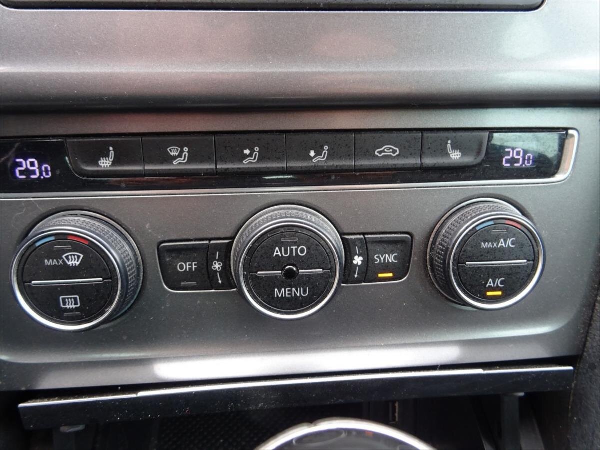 Volkswagen Golf Kombi 1,6 l 81 kw