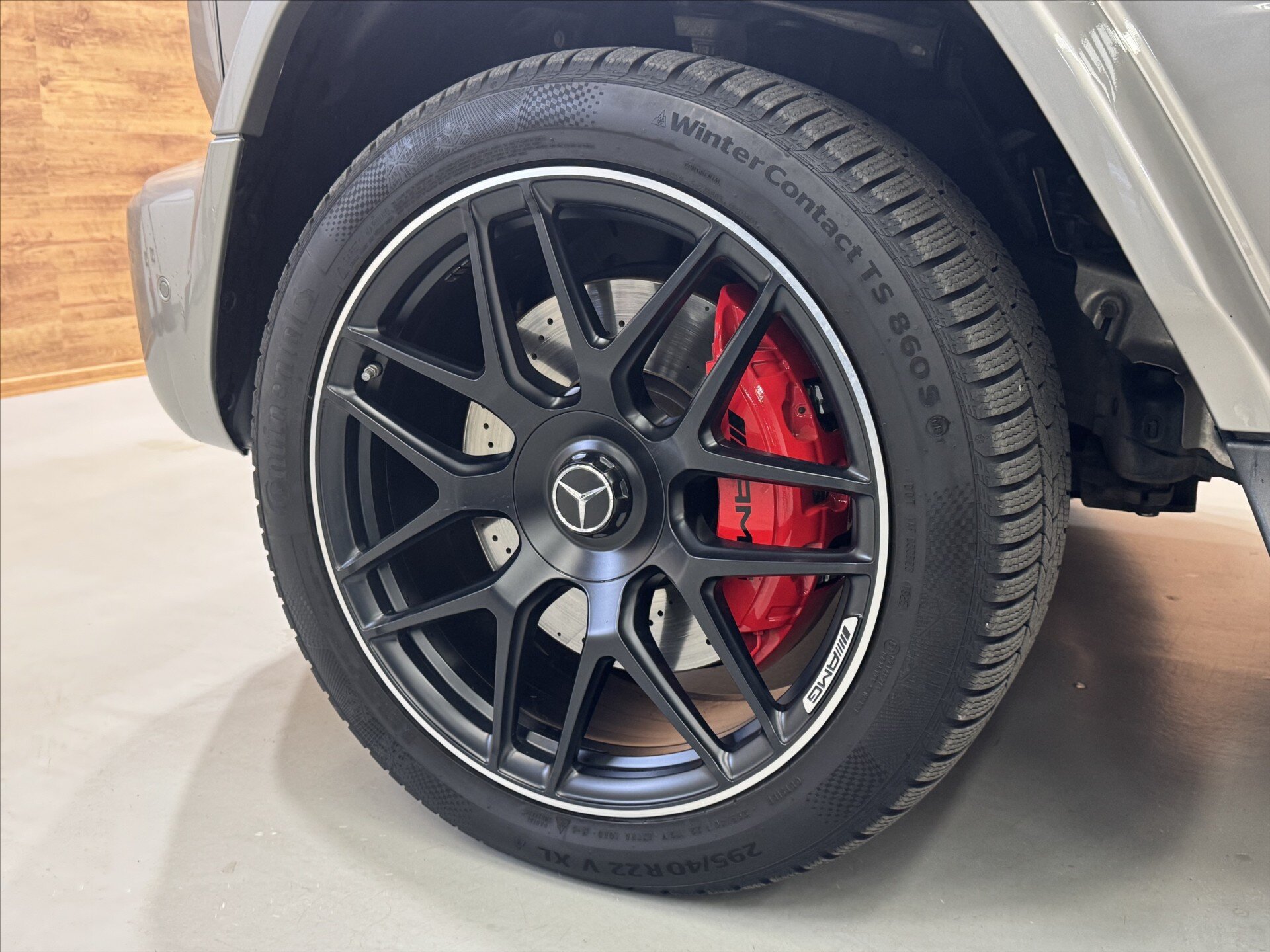 Mercedes-Benz Třídy G SUV 4,0 l 430 kw