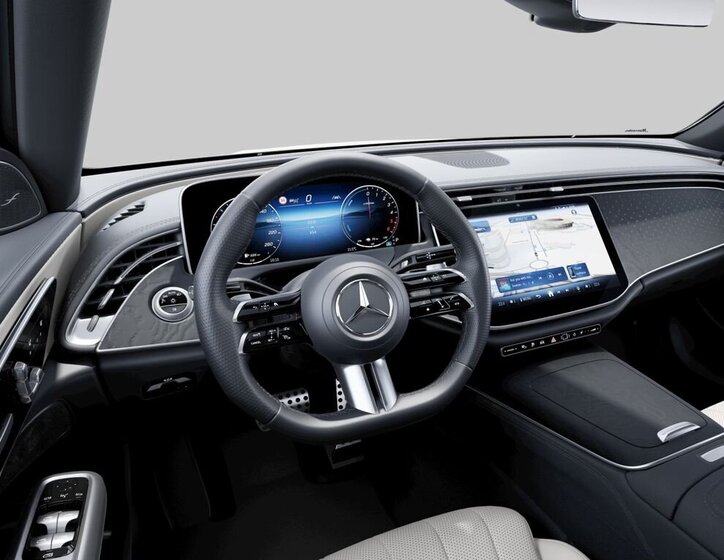 Mercedes-Benz Třídy E 8