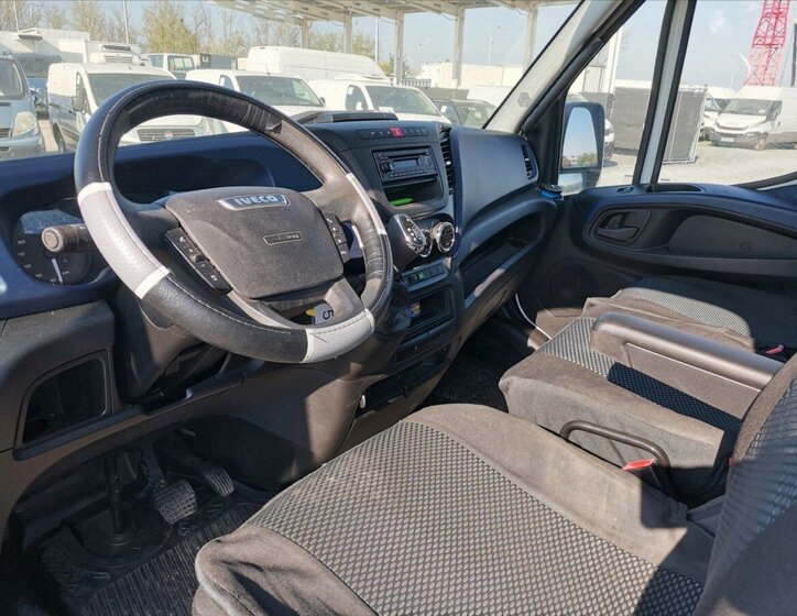 Iveco Daily Valník 2,3 l 100 kw