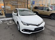 Toyota Auris Kombi 1,6 l 97 kw