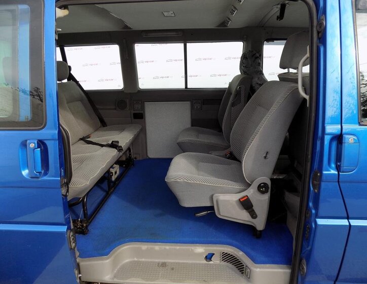 Volkswagen Multivan 18