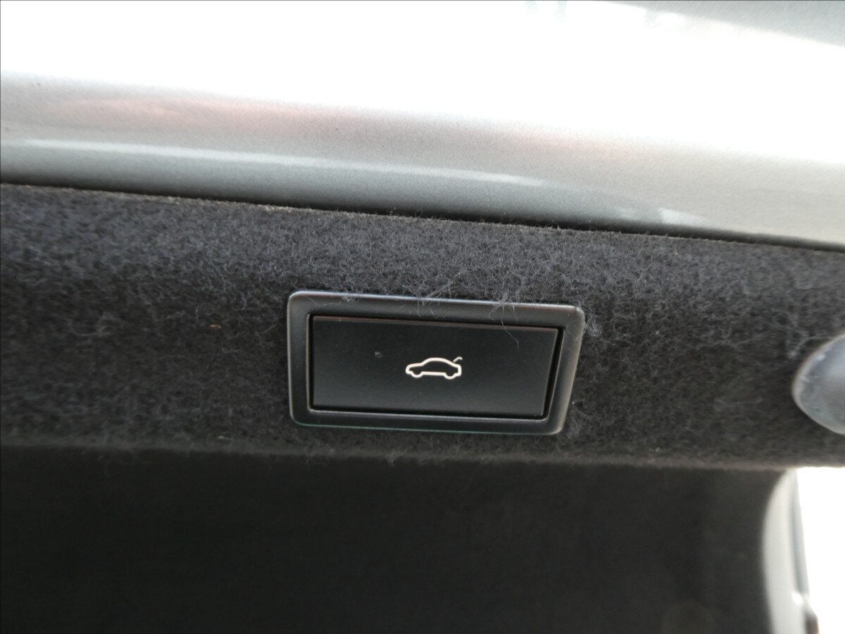 Škoda Superb Liftback 2,0 l 110 kw