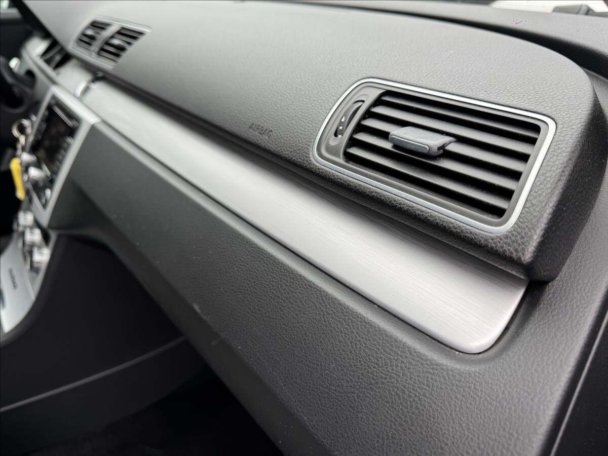 Volkswagen Passat Kombi 2,0 l 125 kw