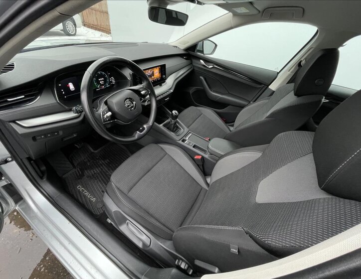 Škoda Octavia Kombi 2,0 l 85 kw