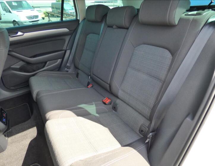 Volkswagen Passat 43