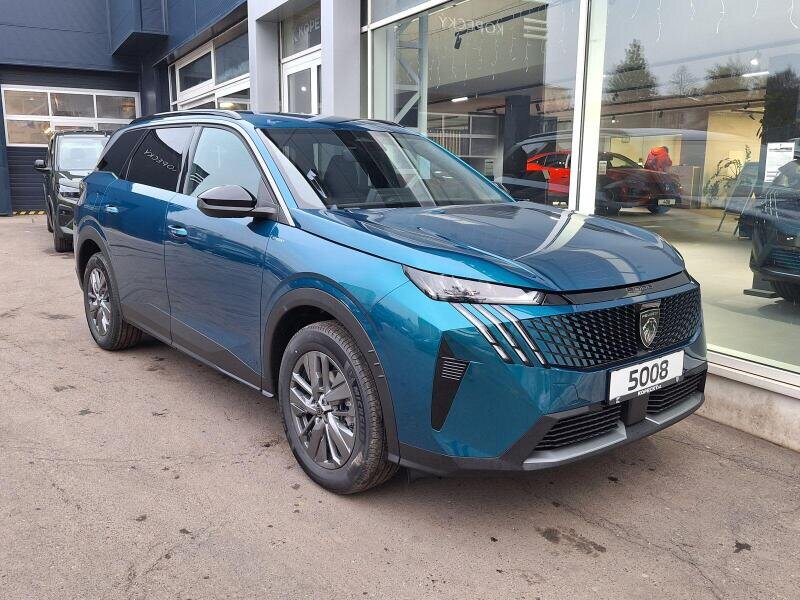 Peugeot 5008 SUV 1,2 l 107 kw