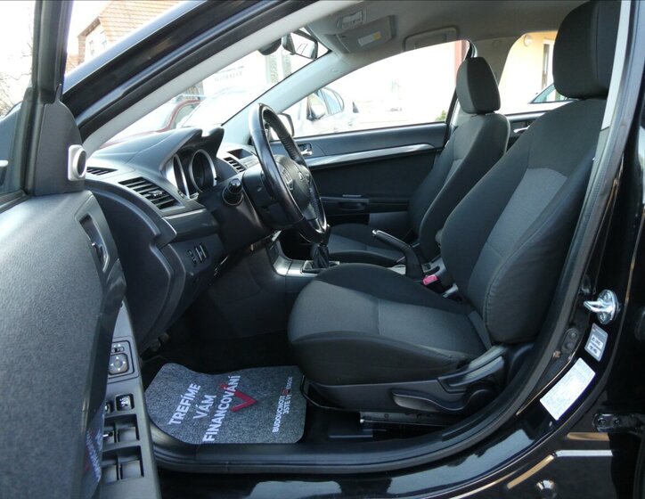 Mitsubishi Lancer Hatchback 1,8 l 105 kw