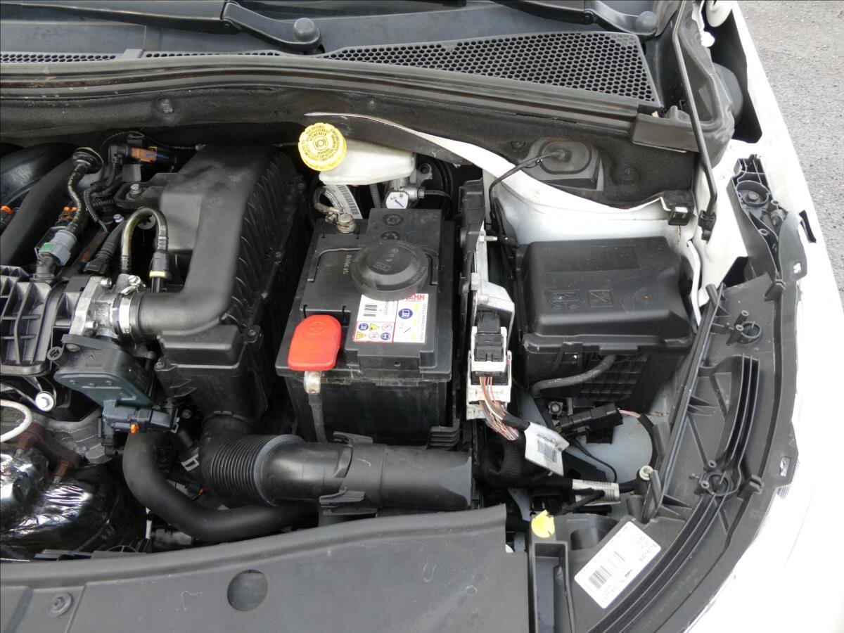 Peugeot 2008 SUV 1,2 l 60 kw