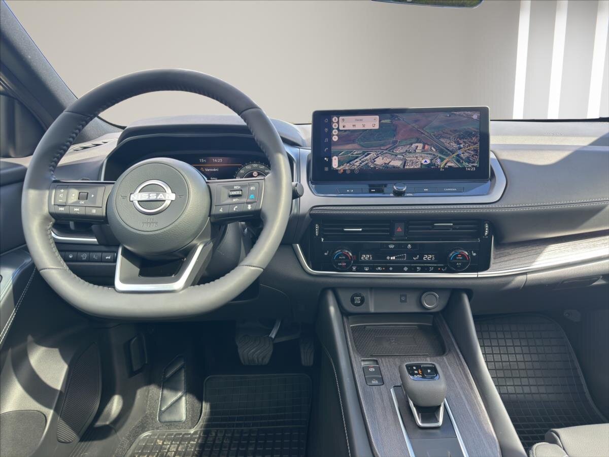 Nissan Qashqai SUV / Terénní 1,3 l 116 kw