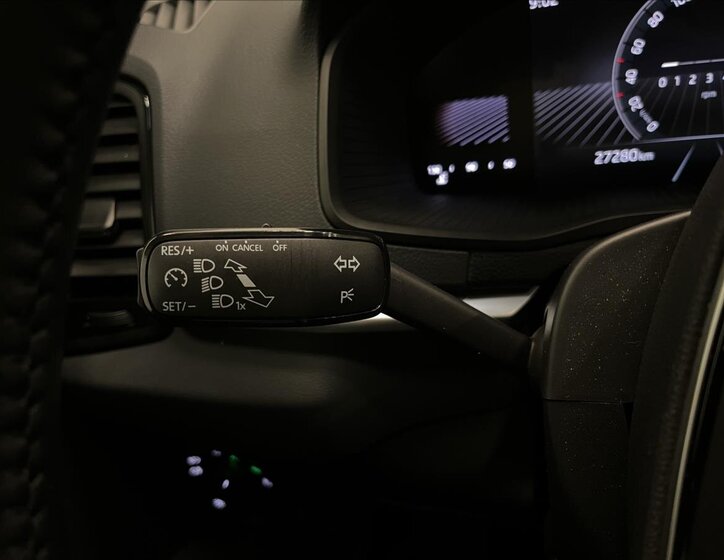 Škoda Karoq SUV 1,5 l 110 kw