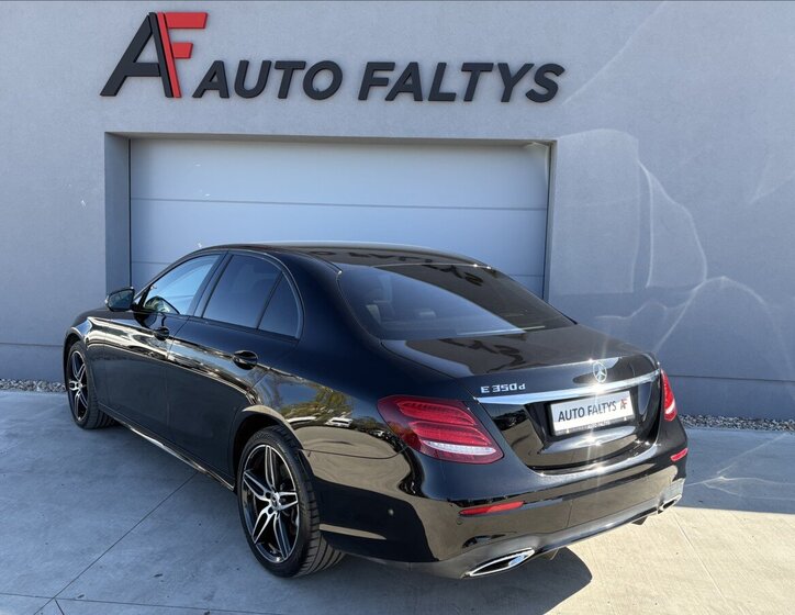 Mercedes-Benz Třídy E Sedan / Limuzína 3,0 l 190 kw