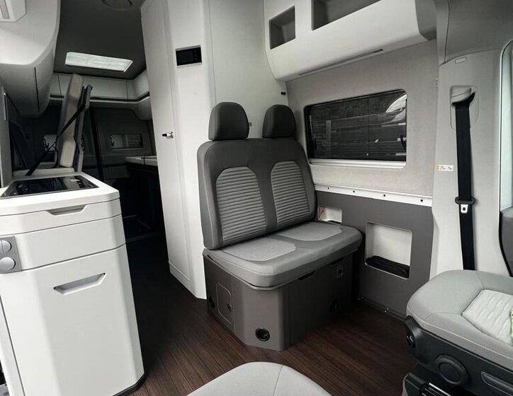 Volkswagen Crafter 10