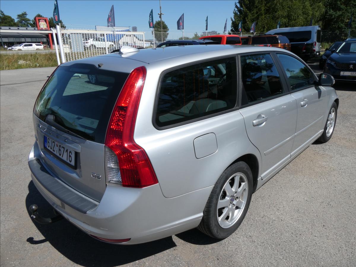 Volvo V50