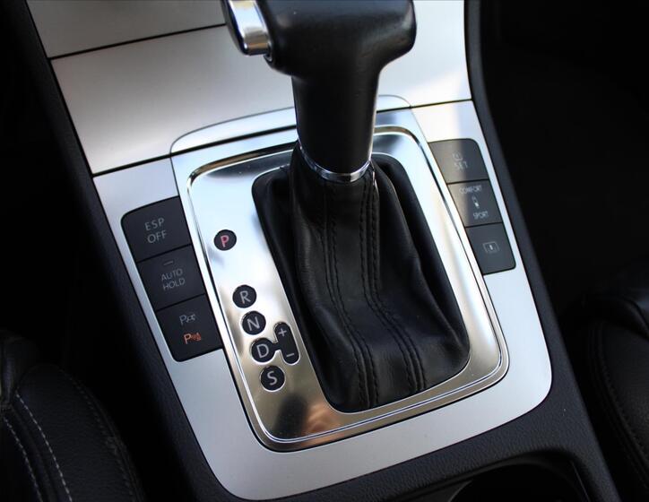 Volkswagen Passat CC 17