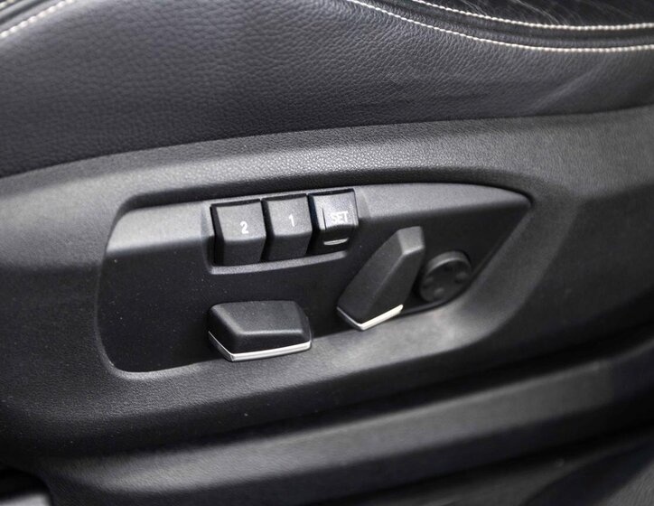 BMW X6 SUV 3,0 l 190 kw