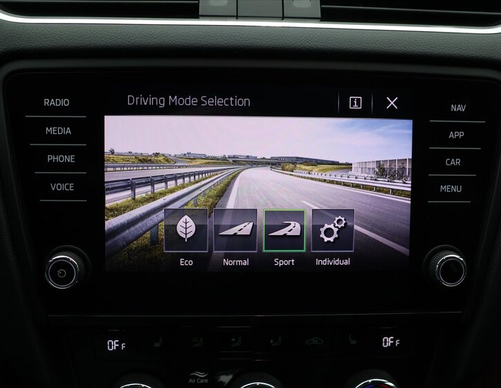 Škoda Octavia Liftback 2,0 l 180 kw