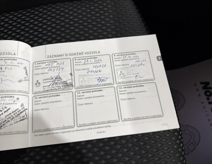 Mitsubishi Outlander SUV / Terénní 2,3 l 110 kw