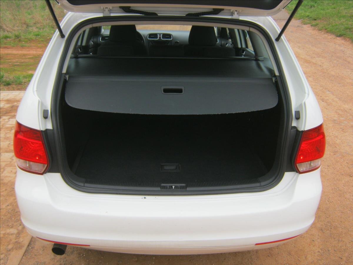 Volkswagen Golf Kombi 1,6 l 77 kw