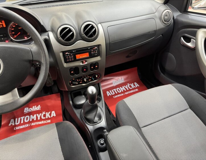 Dacia Duster SUV / Terénní 1,6 l 77 kw