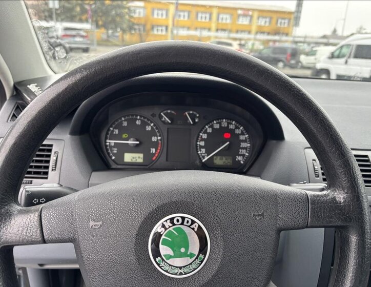 Škoda Fabia 12