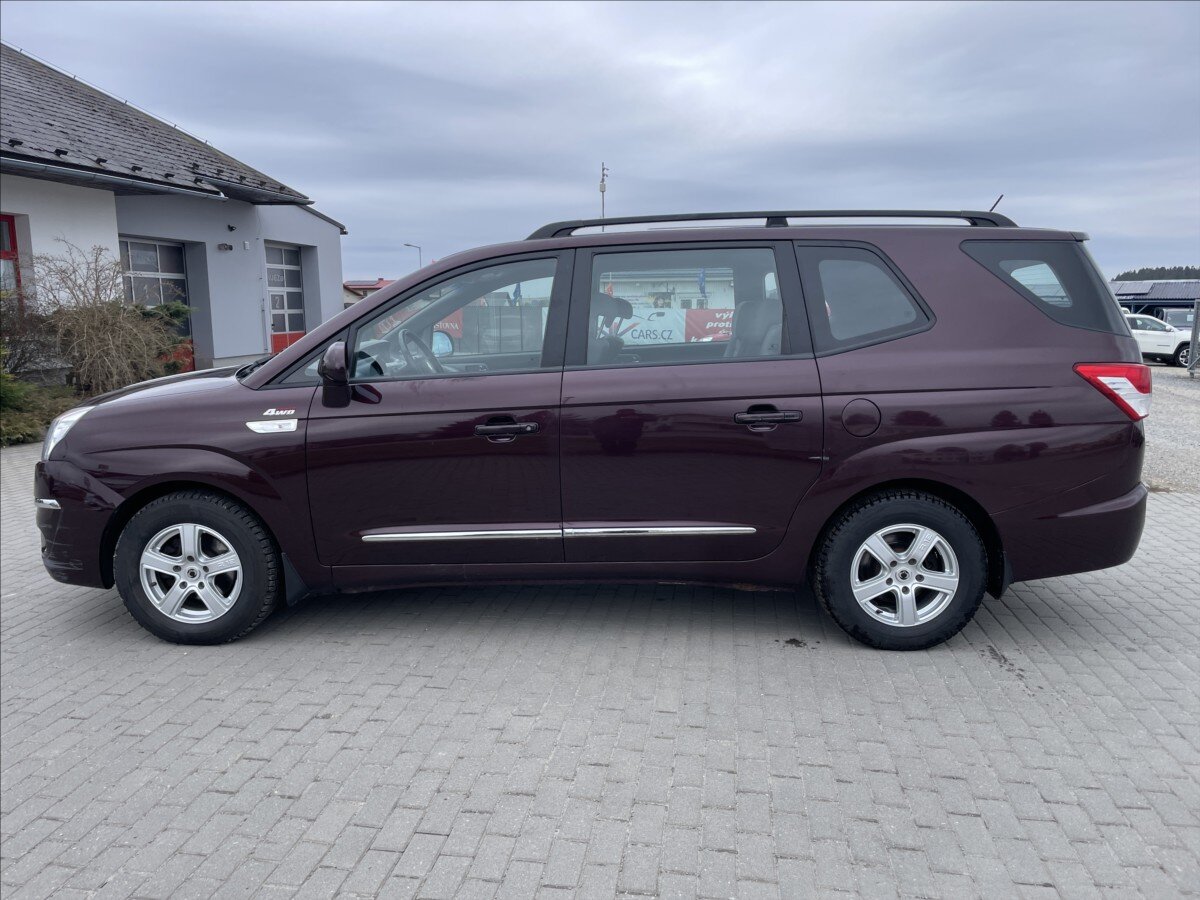 SsangYong Rodius SUV / Terénní 2,0 l 114 kw