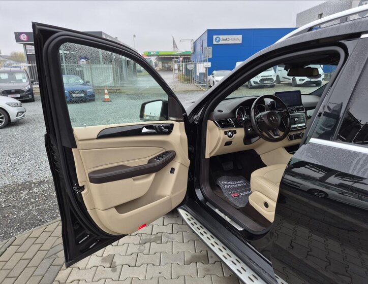 Mercedes-Benz GLS SUV 3,0 l 190 kw