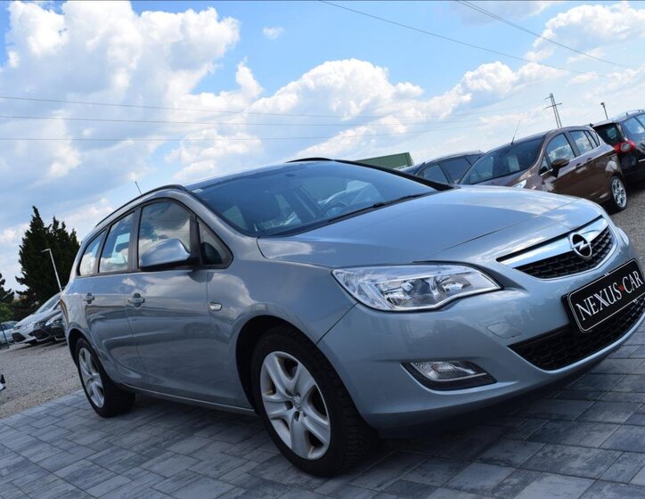 Opel Astra 4
