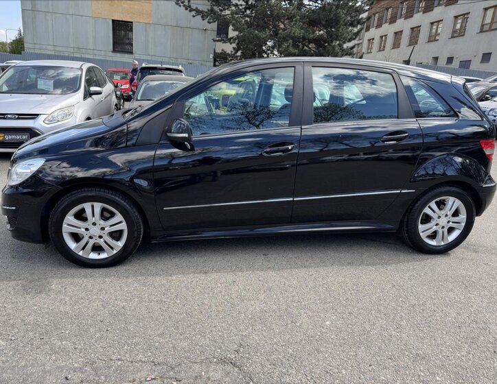 Mercedes-Benz Třídy B Hatchback 2,0 l 103 kw