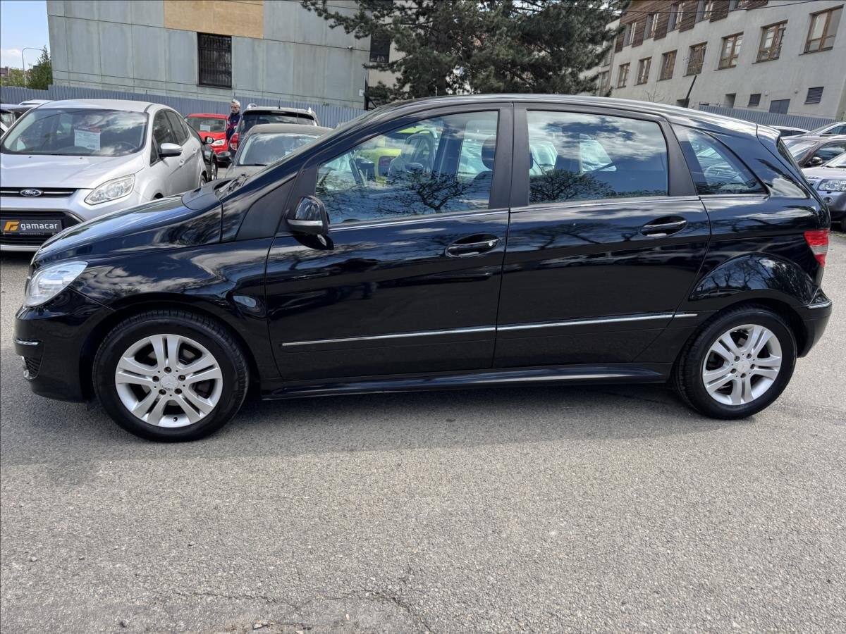 Mercedes-Benz Třídy B Hatchback 2,0 l 103 kw
