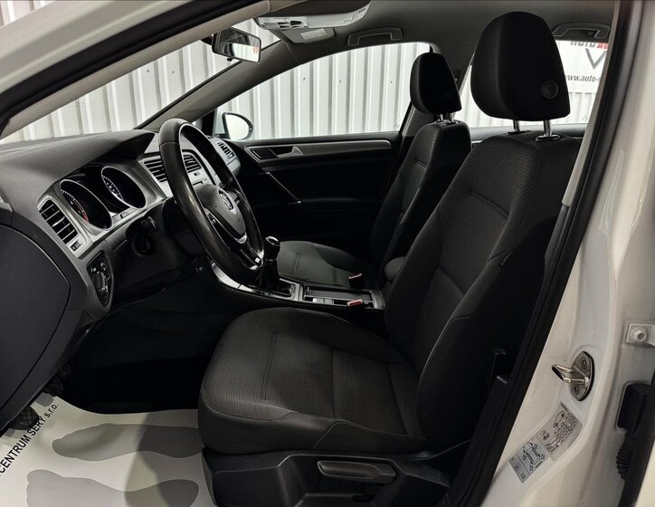 Volkswagen Golf Hatchback 1,4 l 81 kw