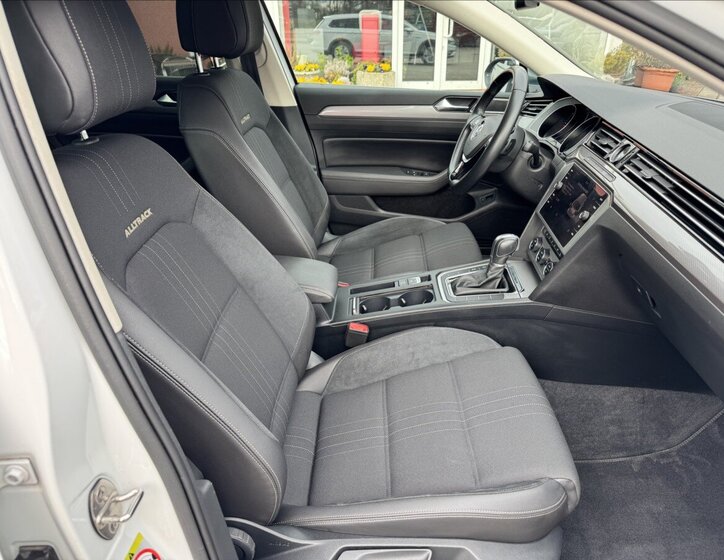 Volkswagen Passat Kombi 2,0 l 140 kw