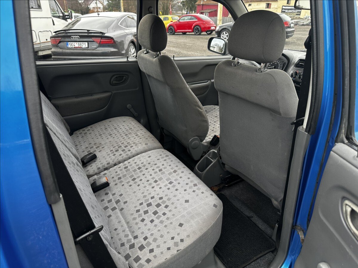 Opel Agila Hatchback 973,0 43 kw