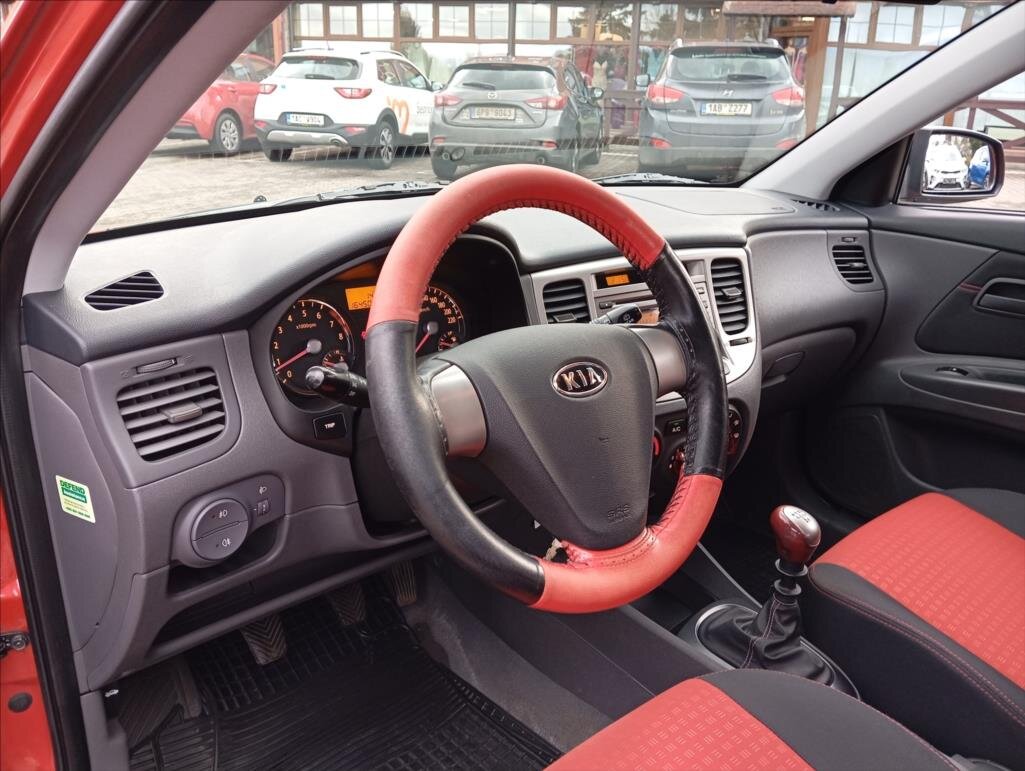 KIA Rio Hatchback 1,4 l 71 kw