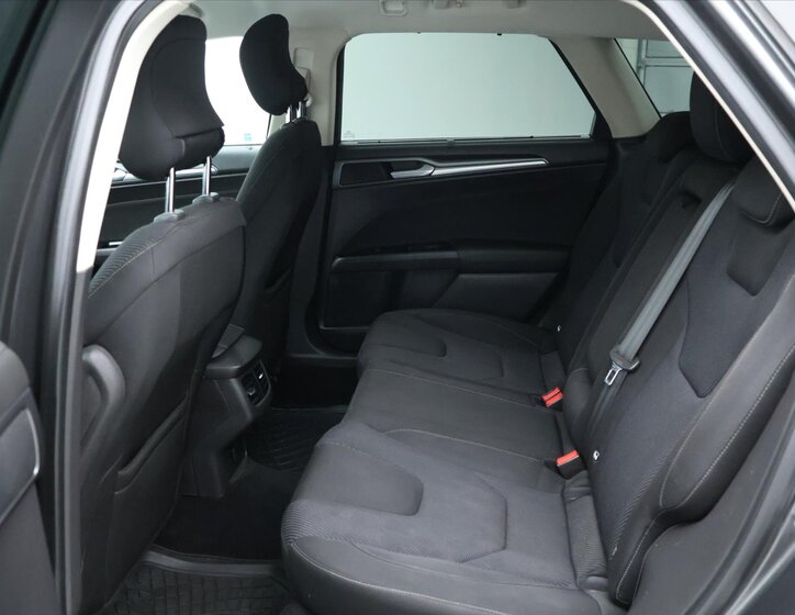 Ford Mondeo Kombi 2,0 l 110 kw