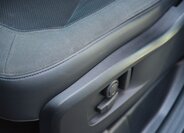 Land Rover Defender SUV 3,0 l 183 kw