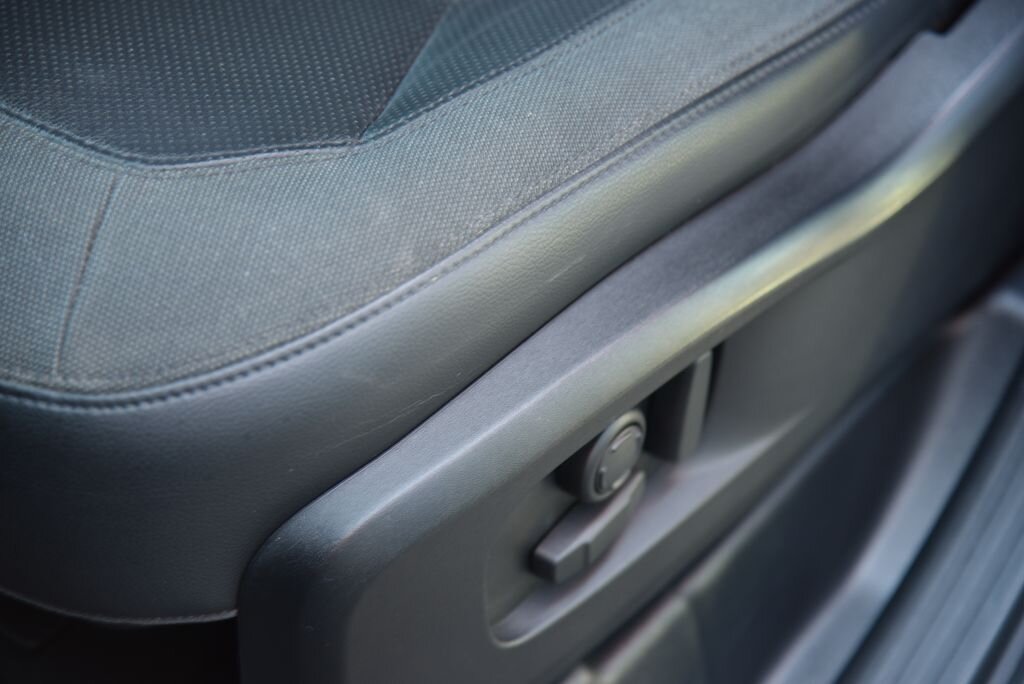 Land Rover Defender SUV 3,0 l 183 kw