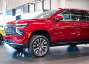 Chevrolet Suburban SUV 6,2 l 313 kw