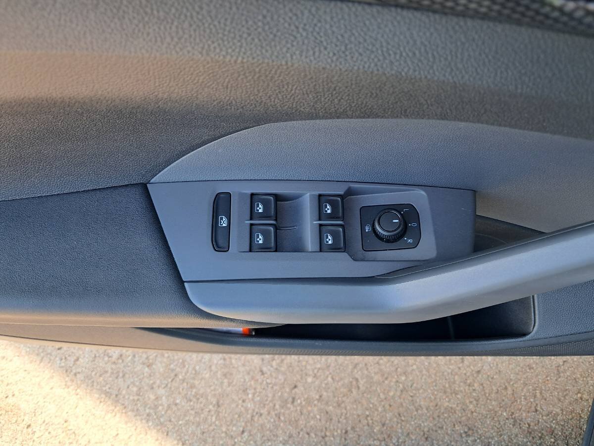 Volkswagen Ostatní Hatchback 999,0 85 kw