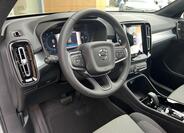 Volvo XC40 10