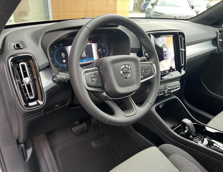 Volvo XC40 10