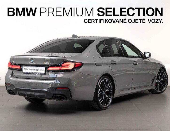 BMW Řada 5 Sedan / Limuzína 4,4 l 390 kw