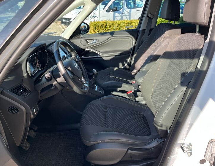 Opel Zafira 13